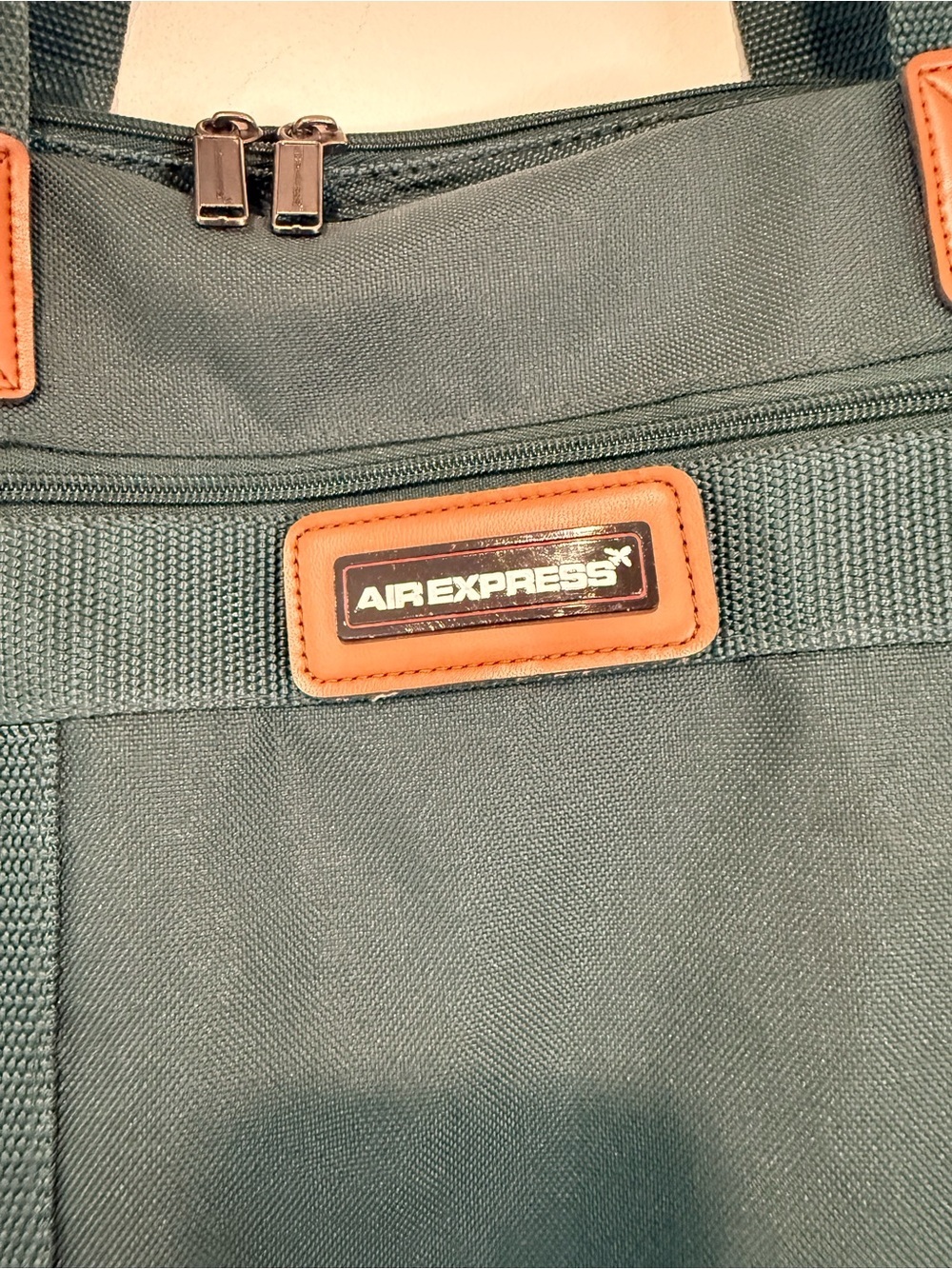 Vintage Air Express Garment Bag Green Travel Suit Carrier Hanging Luggage - Picture 4 of 8